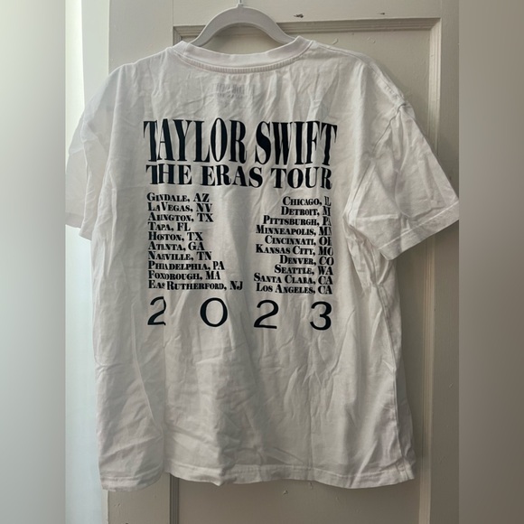 Taylor Swift Eras Tour T Shirt 2023 - Picture 2 of 2